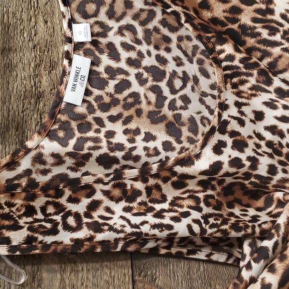 Van Winkle & Co. Women's Sleeveless Leopard Print Polyester Tank size XL - Picture 5 of 7